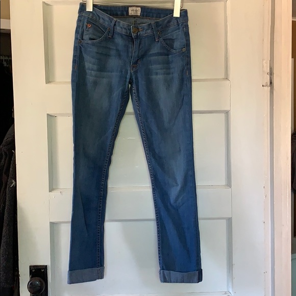 Hudson cropped Bacara jean in light wash - Picture 3 of 5